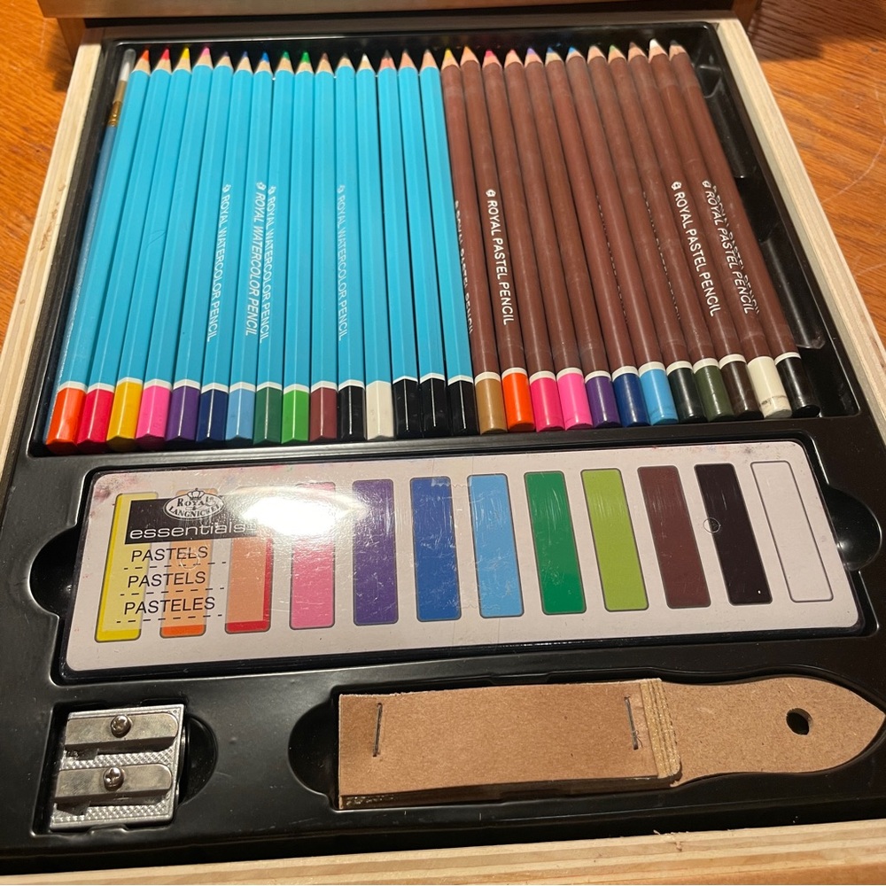 Premium Sketch Box Essentials Pencils Set 2 Drawers Premium Wood Desk Top Easel
